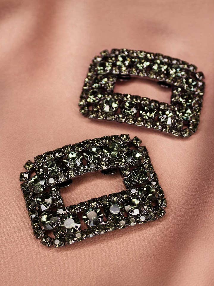 Gray Elia clips for wholesale by Froufrouz