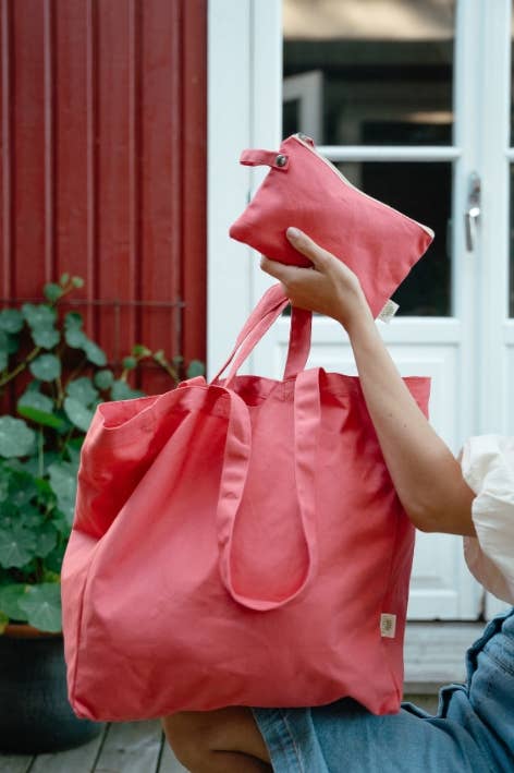 OMOM – wholesale Bärkasse - Dam – Ekologisk tygkasse Original Korall Premium1