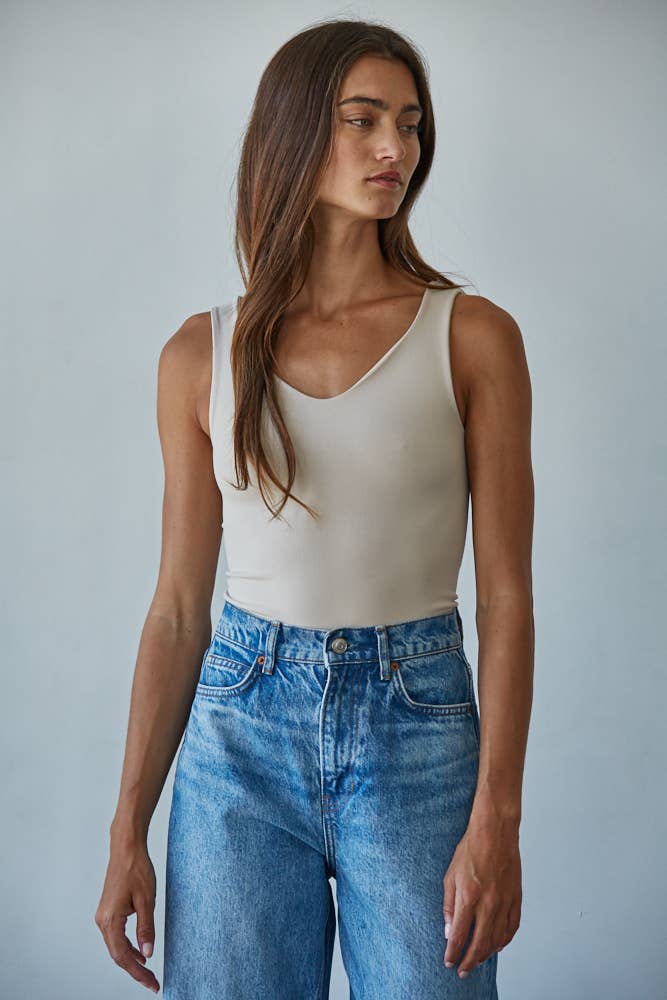 By Together - Vendita all'ingrosso Body - Donna - S1088 | Body senza maniche con scollo a V senza cuciture a doppio strato11