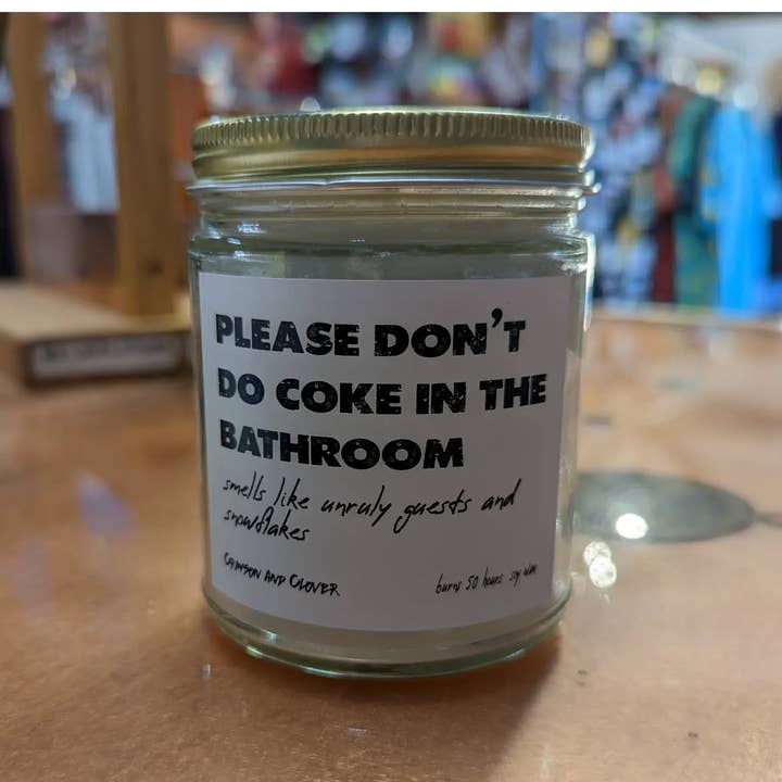 Crimson and Clover Studio - Vendita all'ingrosso Candela in vasetto - Per favore, non fare coca nel bagno Candela di soia al cocco2