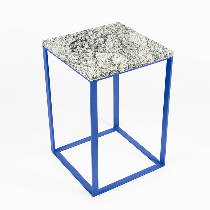 Mesa pedestal Marcel - Visconde Branco - Azul por atacado de Maison la carrière