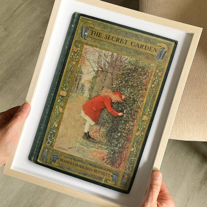 The Curious Desk - Wholesale Poster - The Secret Garden by Frances Hodgson Burnet Book Cover Print