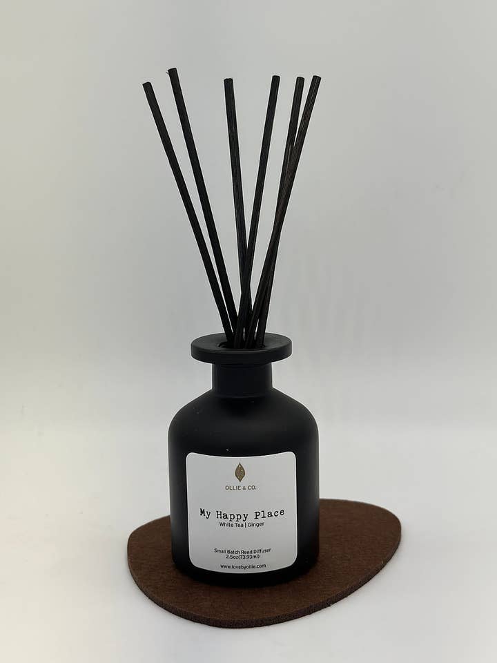 Diffuseur à roseaux My Happy Place 5 oz pour la vente par Ollie & Co. | Unique Home Fragrance