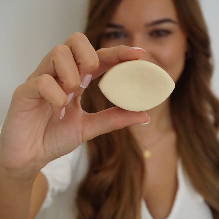 Minaée cosmétiques - Wholesale Hair Conditioner - L'Authentique Solid Detangler2