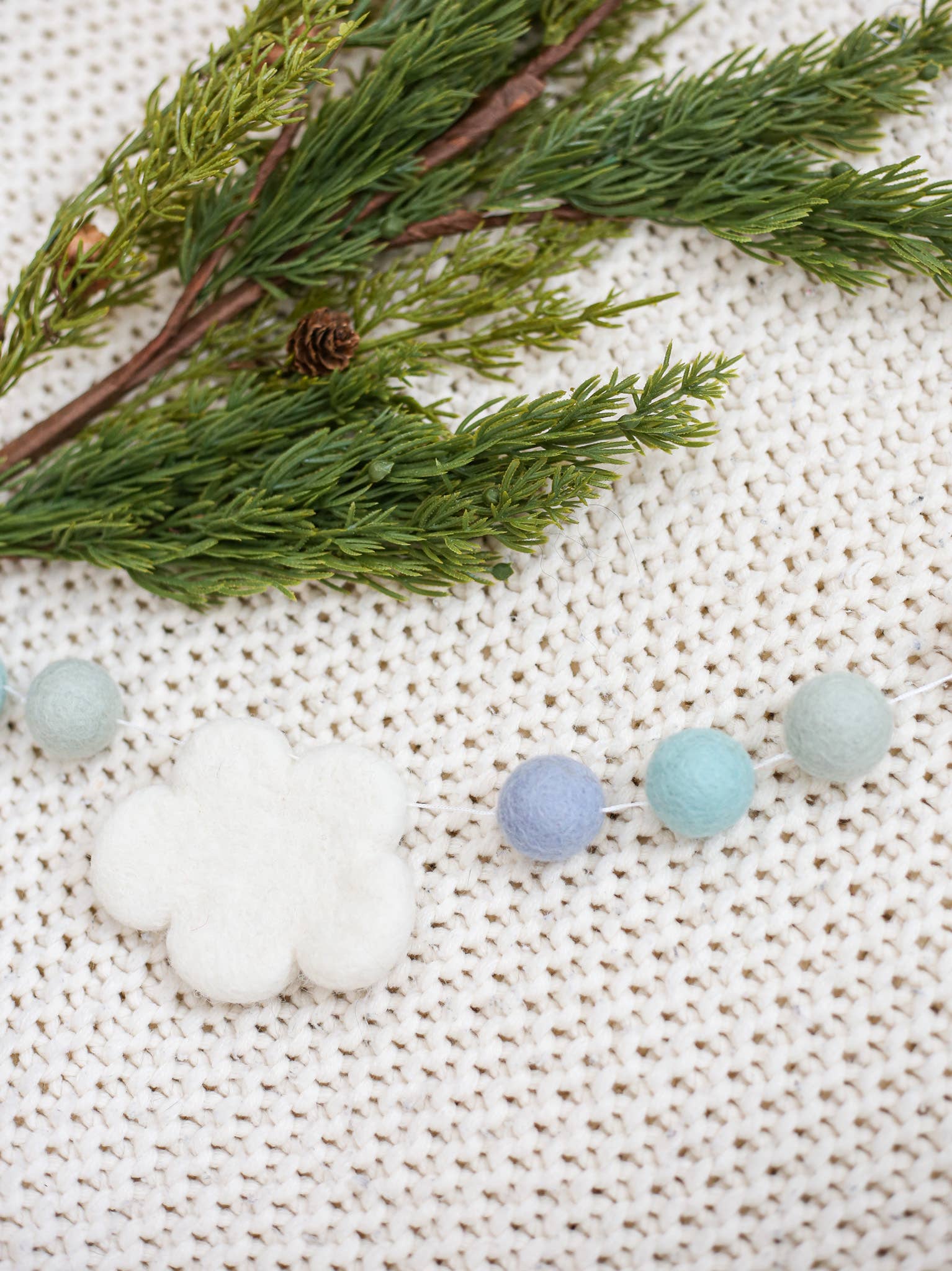 NOEL by Alma Home – wholesale Bunting/Krans – Babyfotografering Molnbakgrund | Barnkammardekor Garland2