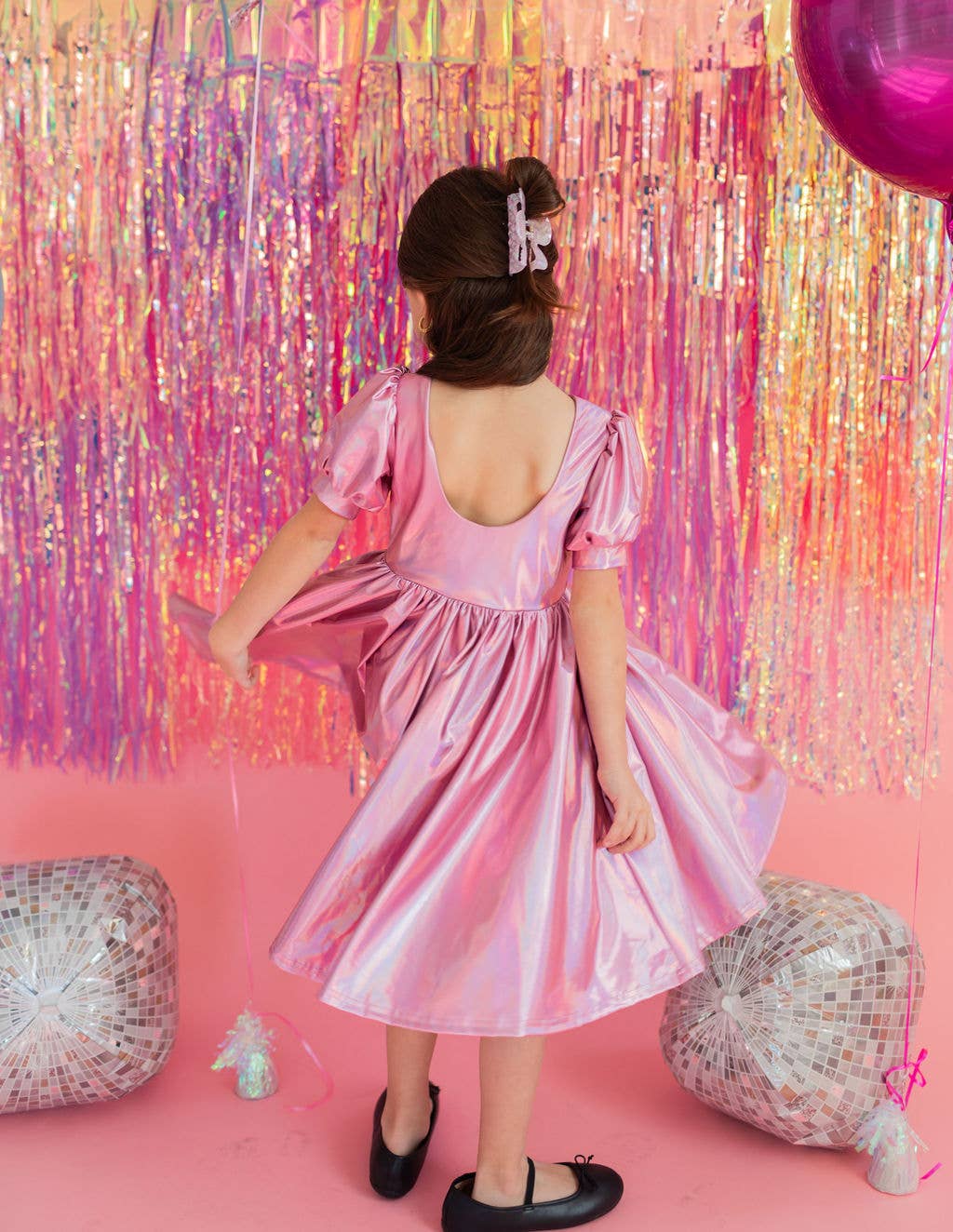 Ollie Jay – wholesale Klänning – Barn – Puffklänning i rosa lamé1