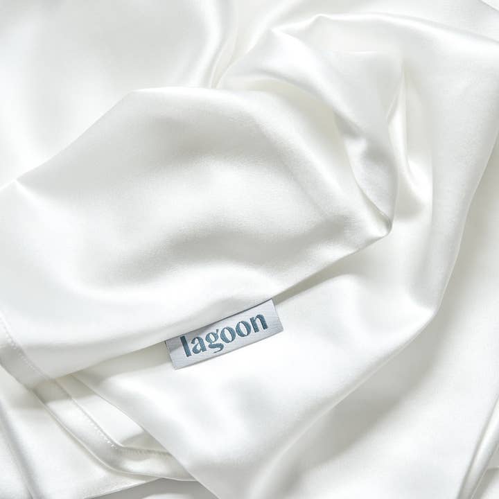 100% Mulberry Silk Performance Cooling Pillowcase for wholesale by Lagoon Sleep Inc