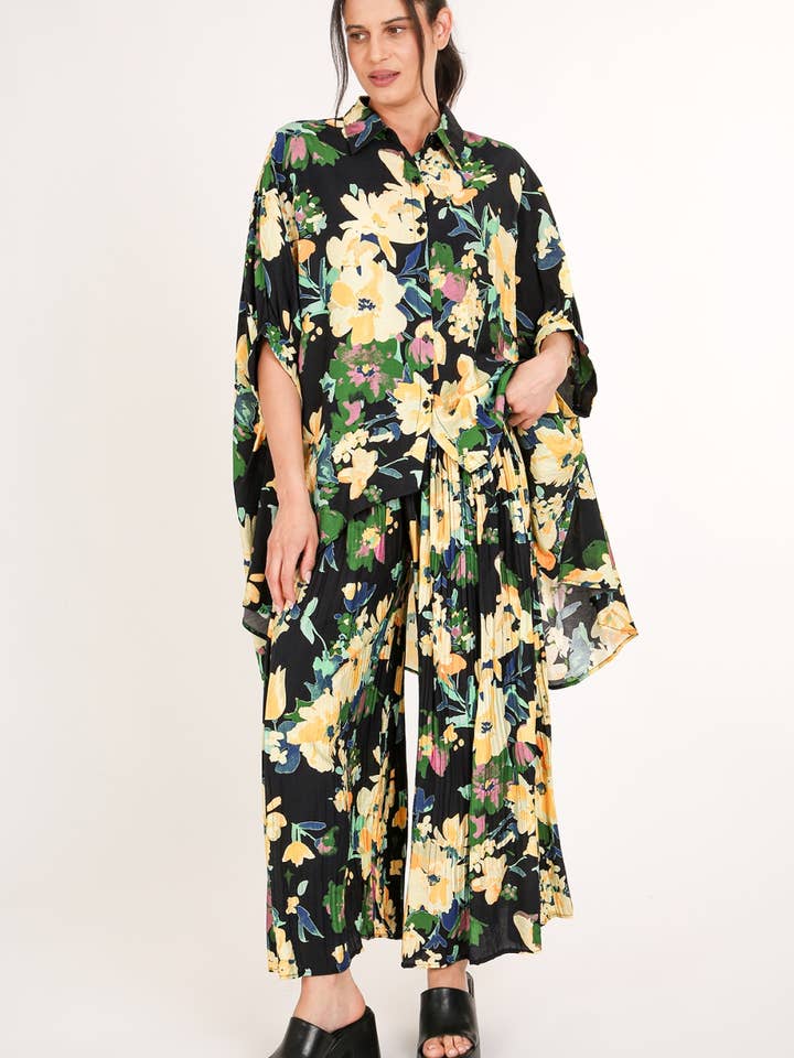 Blommig Hi-Low Skjorta & Plisserade Vida Byxor Set QC6160 för wholesale av Beulah Style