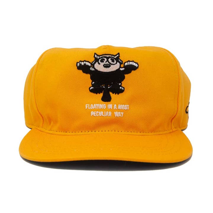 FLOATING II - Bracelet doré pour la vente par The Ampal Creative