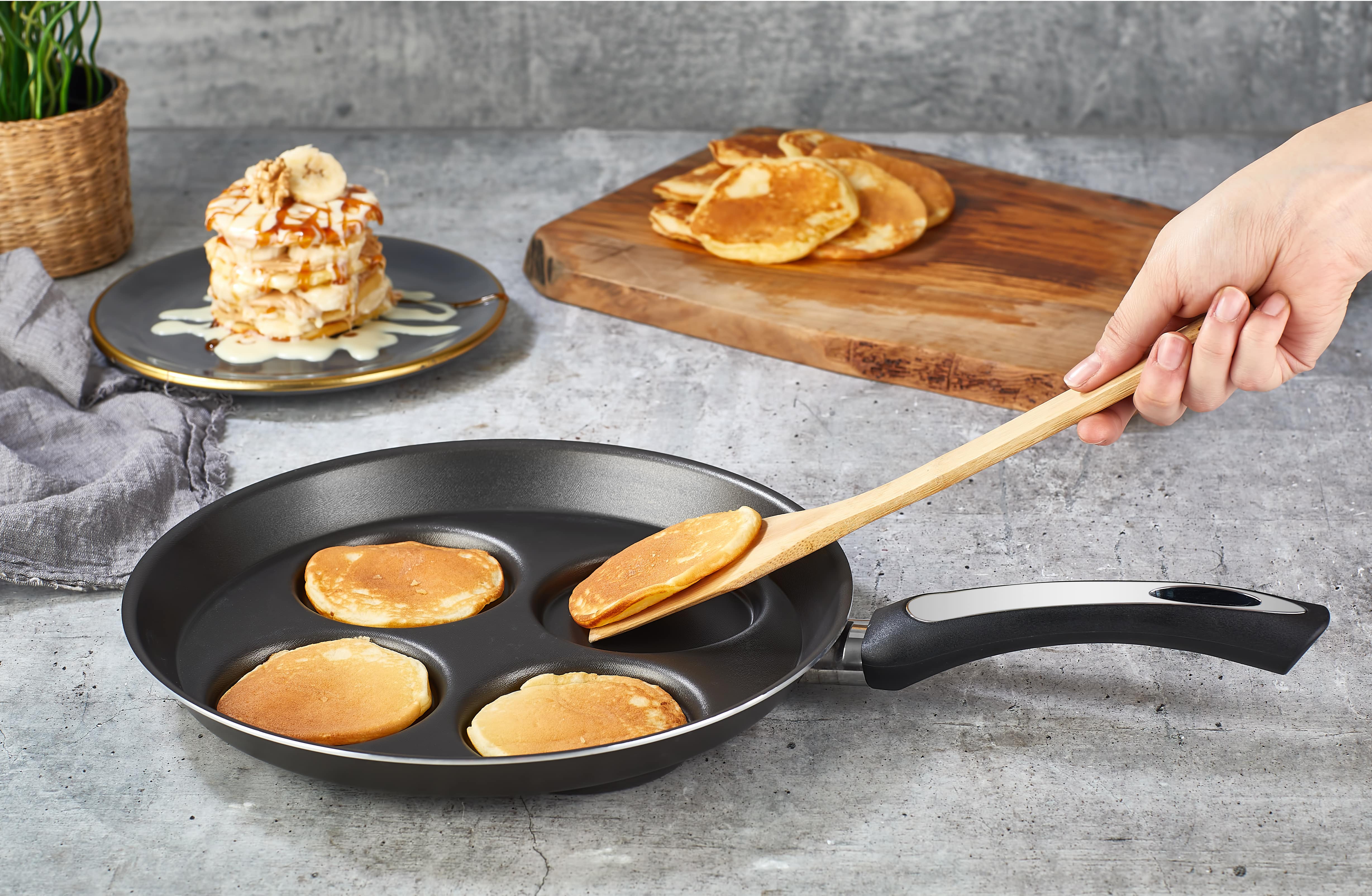 Black 11-inch Nontoxic & Nonstick Burger, Blini & Pancake Pan | Pa for wholesale on Faire1