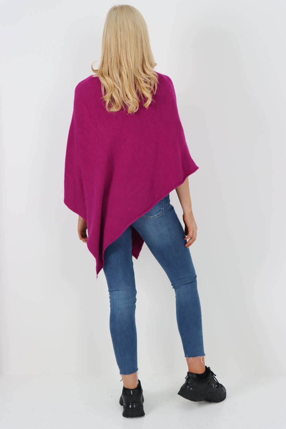 Miss Bold – wholesale Poncho – Women's – Italian Knitted Lagenlook Star Poncho53