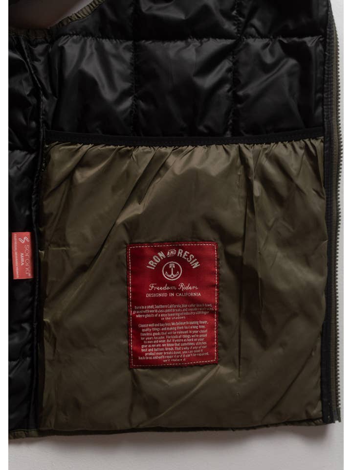 Iron & Resin – wholesale Outerwear Vest - Men’s – Rogue Vest6