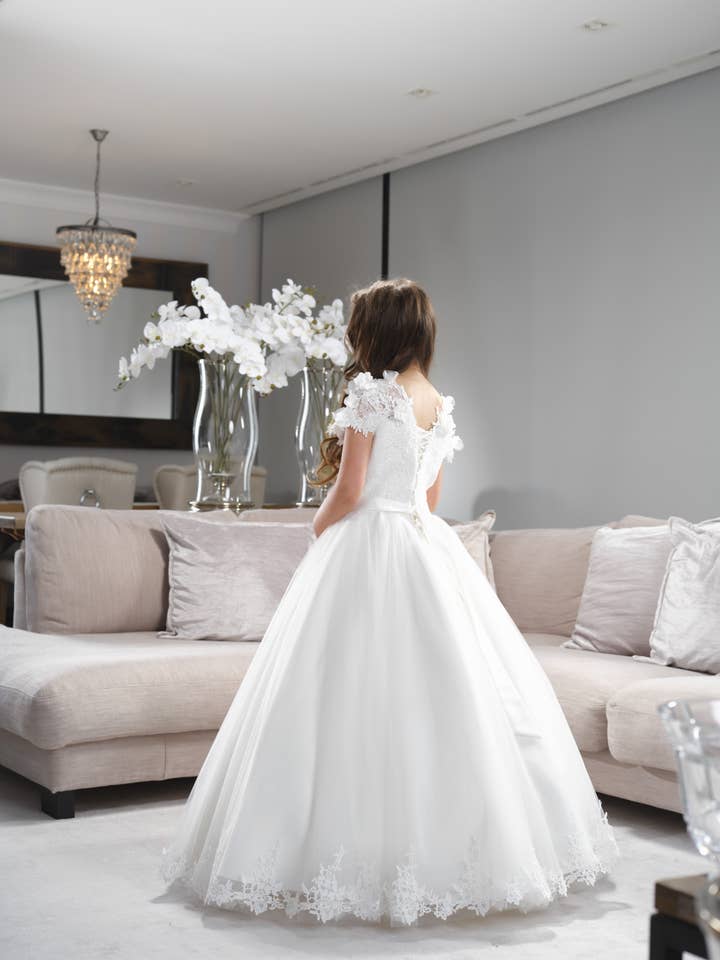 ivory NEW! Beautiful dress for girls, communion dress, flower girl for wholesale on Faire1