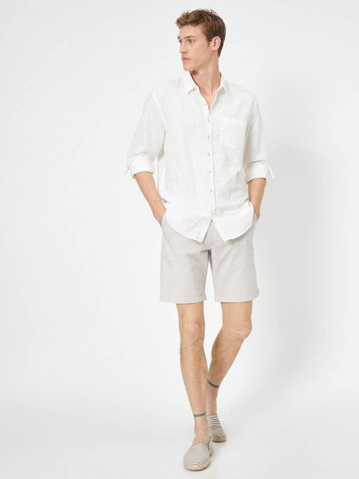 Calção Natural Look Chino em Areia por atacado de Usolo Outfitters