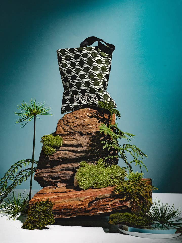 Rain on Tea Leaf for wholesale by Deiva