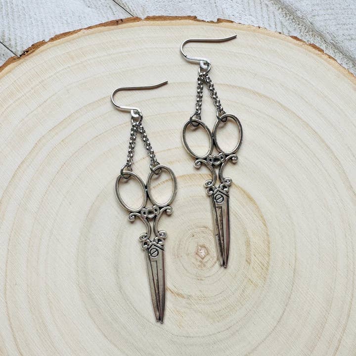 Pendientes de tijera, pendientes de peluquero, joyería punk, joyería espeluznante y linda, pendientes góticos para mujer, regalo para mamá, regalo divertido de cumpleaños. para venta al por mayor de Same Sunset Design