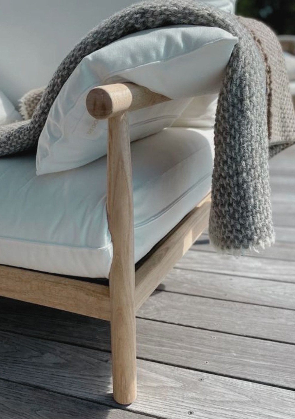 Gris Plaid Aino gris en laine de mouton finlandaise 100 % en vente sur Faire1