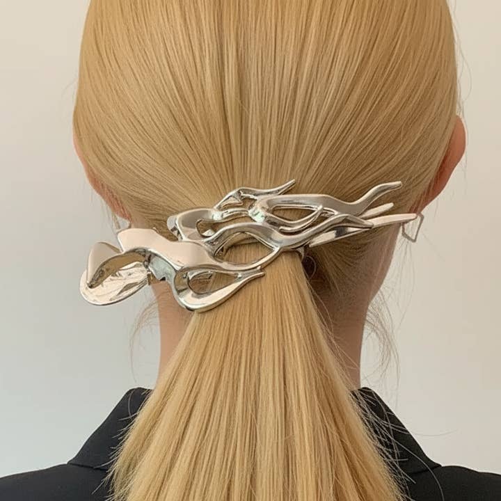 Cyber Chic 12cm Metal Claw Clip | Y2K Minimalist Updo for wholesale by Otterware