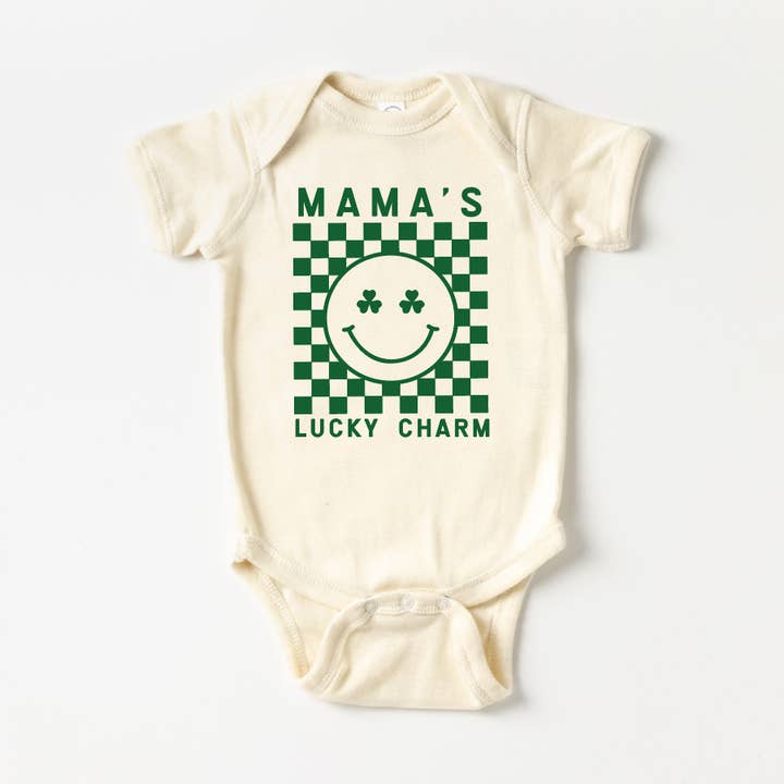 Mamas Lucky Charm Strampler mit Kleeblatt und Smiley für den Großhandel von SBG Co.