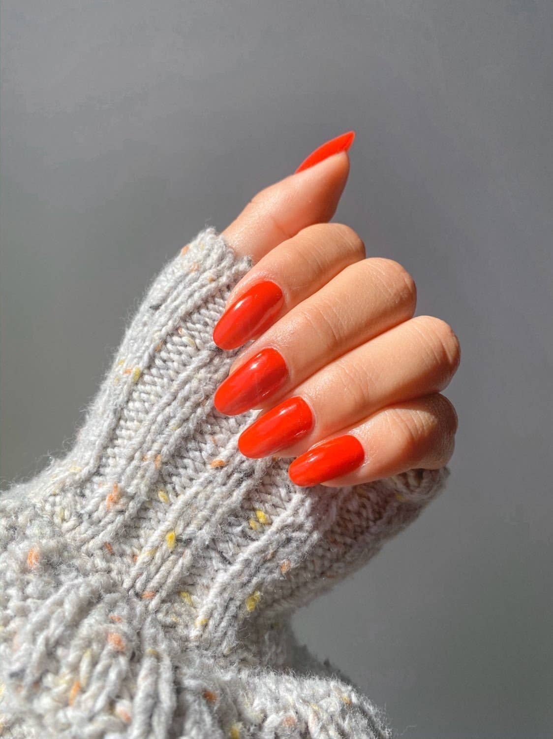 VIAI Beauty - Wholesale Nail polish - Red Beach Halal Nail Polish Breathable 10ML3