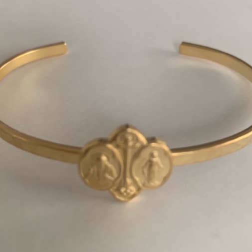 BR3WAY HAMMERED THIN CUFF WITH 3 WAY MEDAL for wholesale by Weisinger Designs