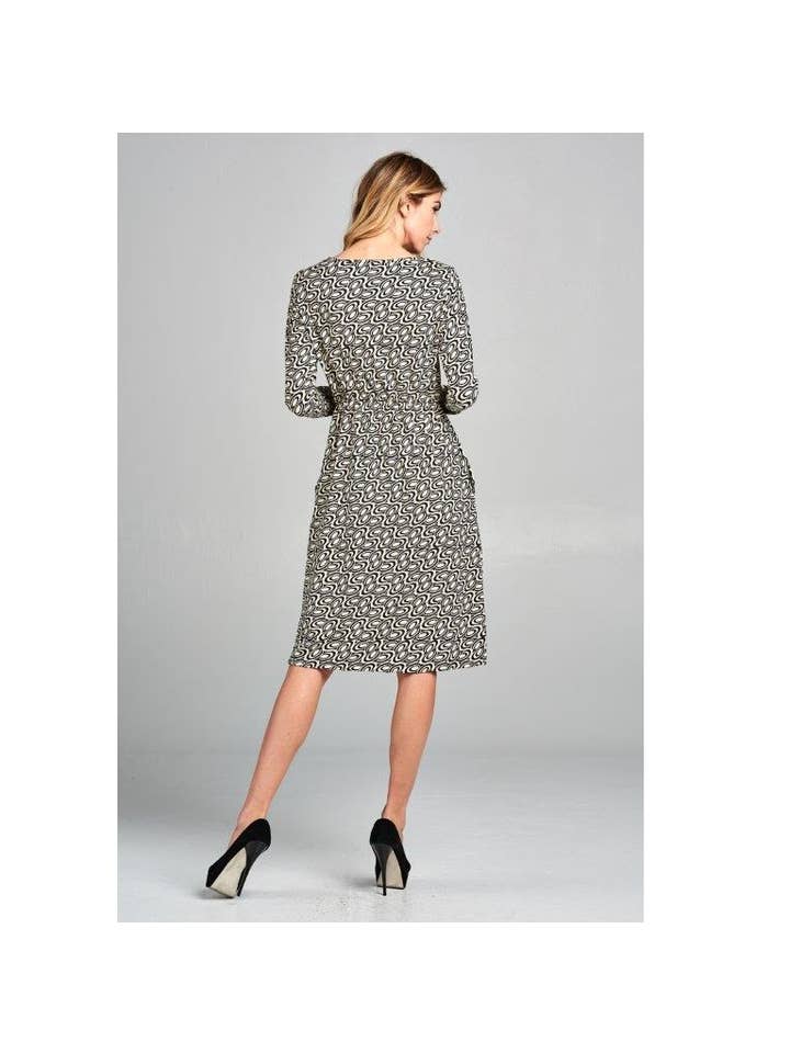 LKLUV - Wholesale Dress - Women's - Made in USA - Printed Long Sleeve Modern Cinched Midi Dress4