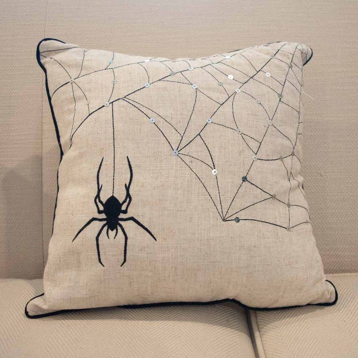 The Royal Standard – Großhandel Zierkissen – Kissen Spiderweb Oat/Schwarz 16x16