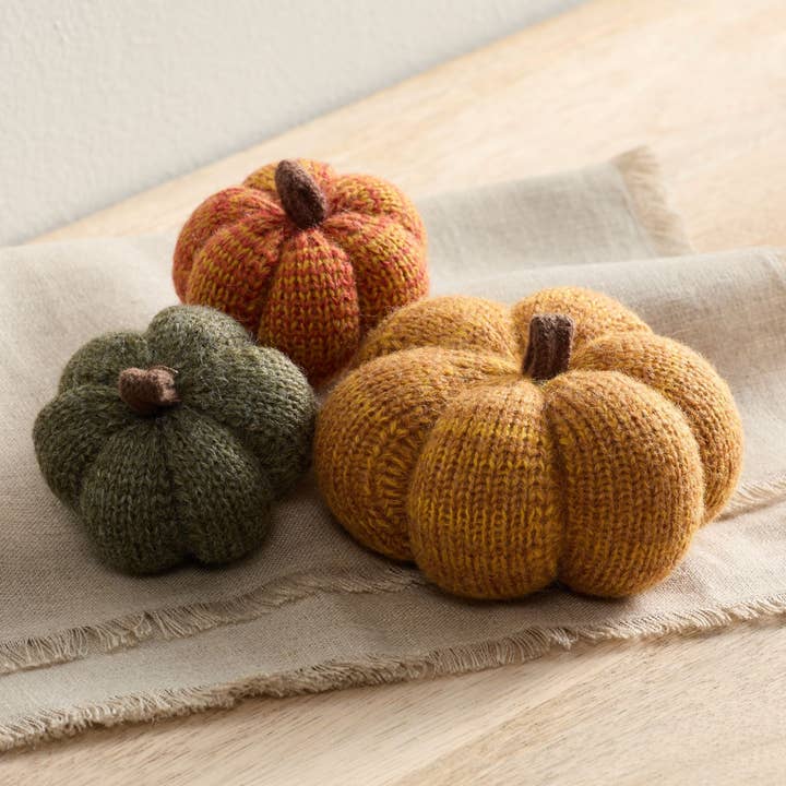 Your Heart's Content - Wholesale Decorative Tabletop Object - Cozy Pumpkins, Variegated Knit Yarn Colors, Handcrafted Gift41
