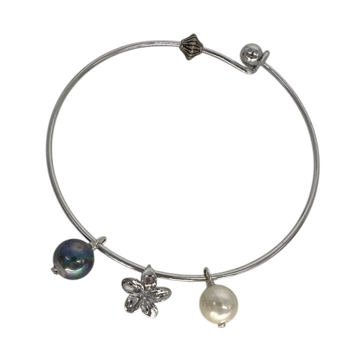 Bracelet Plumeria Perle Beachcomber pour la vente par Maka Imports
