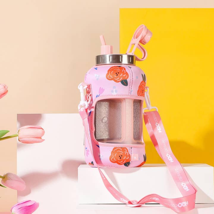 H2O Capsule – Engroshandel Vandflaske – Poppy Love - Wide Mouth carry-all - Halv Gallon vandflaske med opbevaringsmuffe og aftageligt halm