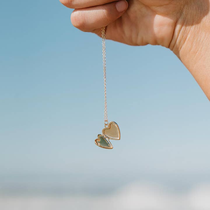The Salty Gem - Wholesale Locket Necklace - Piece of My Heart Locket