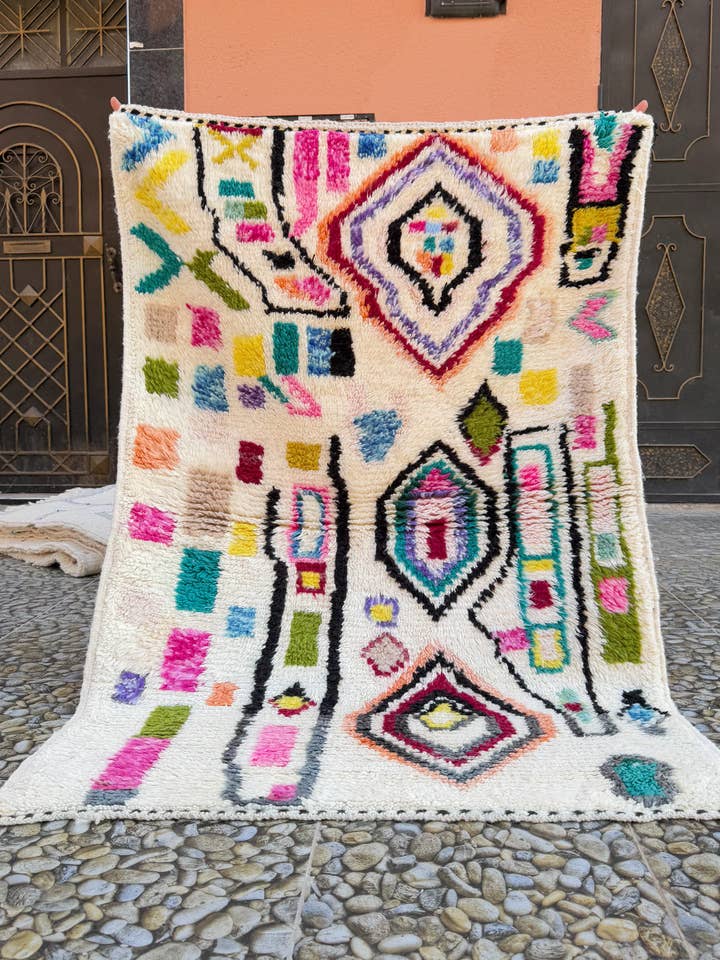 Berberteppich Beni Ouarain 154/104CM für den Großhandel von CASA Bohème