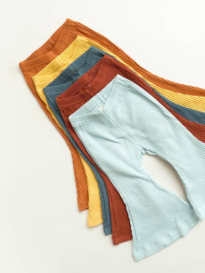 Cutbray/Flare Byxor Godis Färg för wholesale av Kleine Tijntje