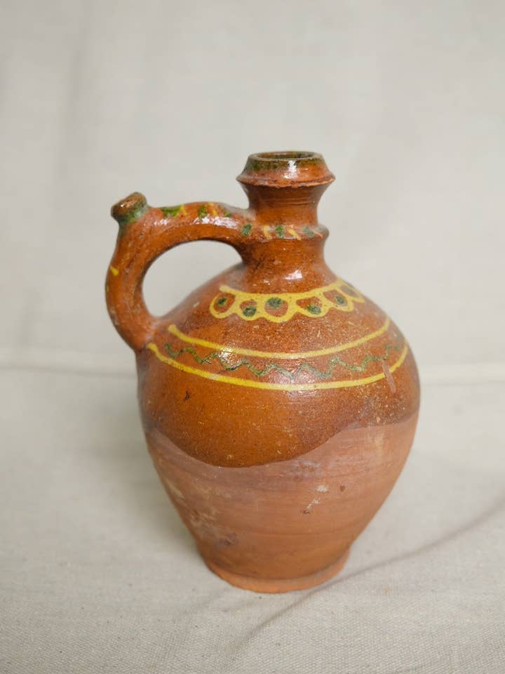 Vintage Hongaarse Kleikruik Nr.9 voor wholesale door Twenty Third by Deanne