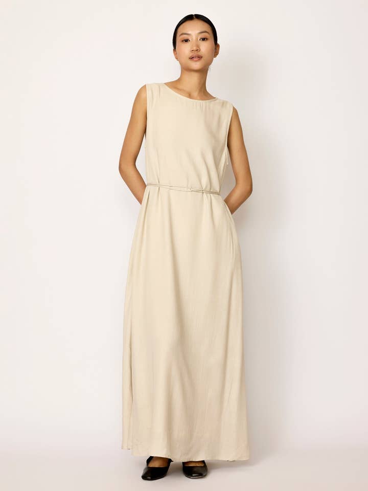 Robe longue Shift - Naturelle pour la vente par LAUDE the Label