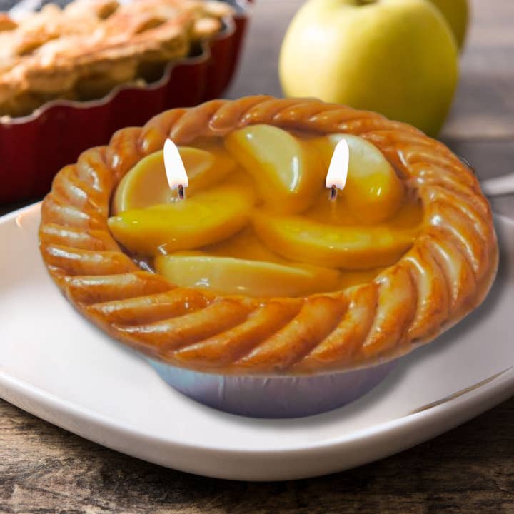 Cafe Delights Apple Pie Scented Soy Wax Candle for wholesale by Toybox Fashions