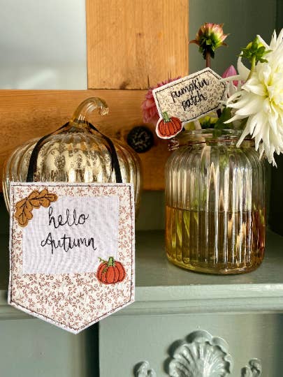 Bannière automne pour la vente par Girl Friday Embroidery