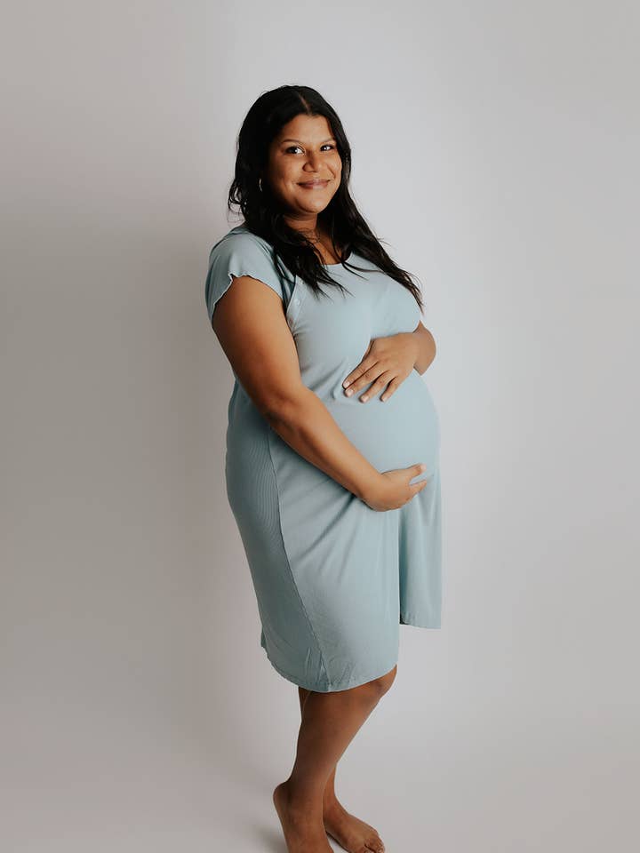 Three Little Tots – Großhandel Kleid – Schwangerschafts- & Stillmode – Blue Bird Kleid für Mutterschaft, Geburt und Stillzeit