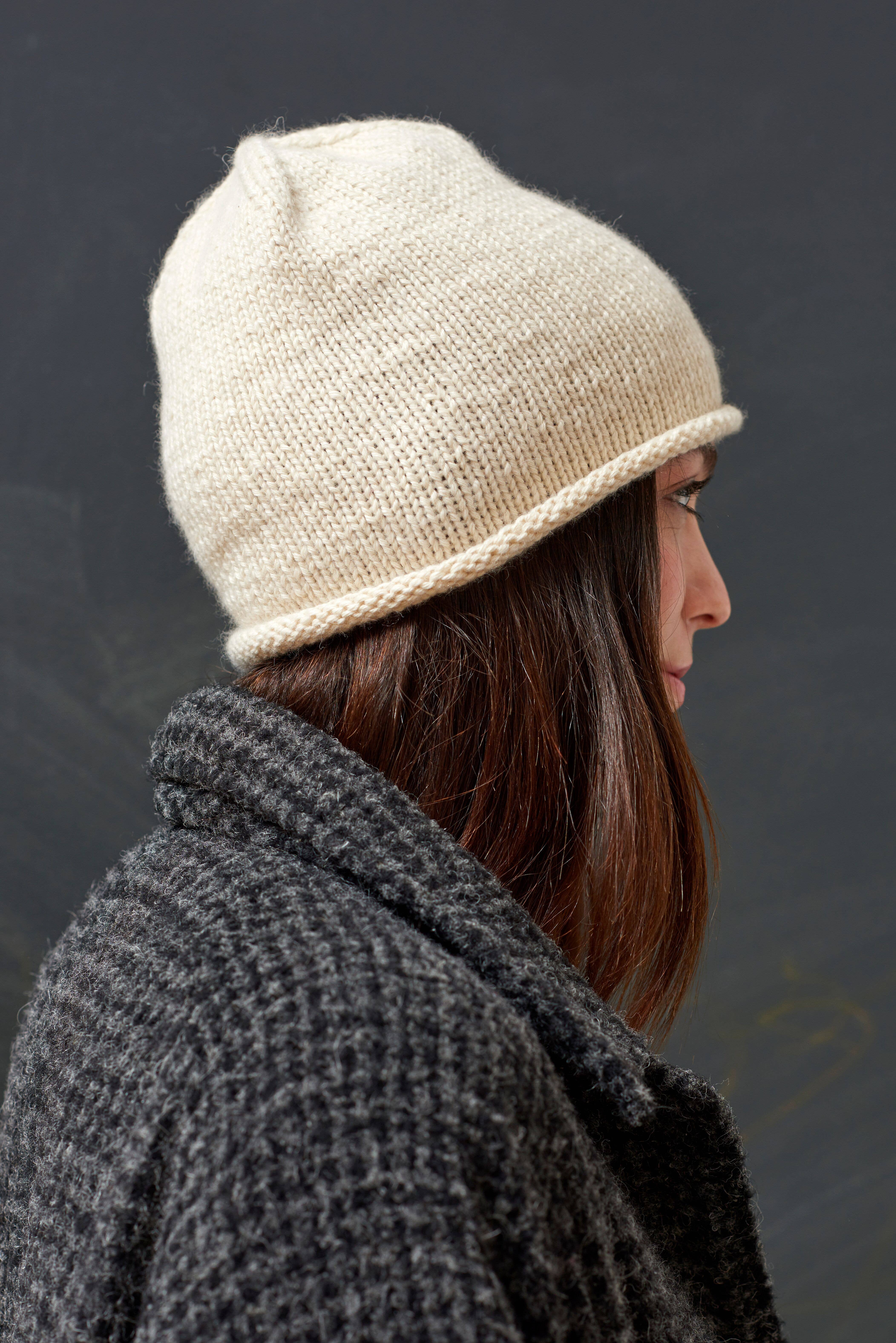 Crème Bonnet modèle hors service en cachemire en vente sur Faire2