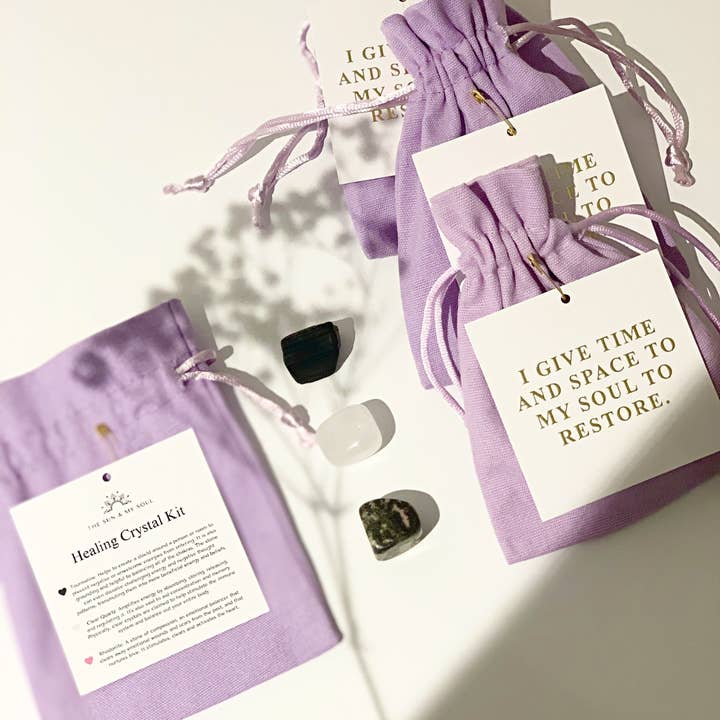 Cristalli curativi, set regalo: tormalina, rodonite, quarzo trasparente per la vendita all'ingrosso da parte di The Sun & My Soul Bath Bomb Soak Wellness Gifts