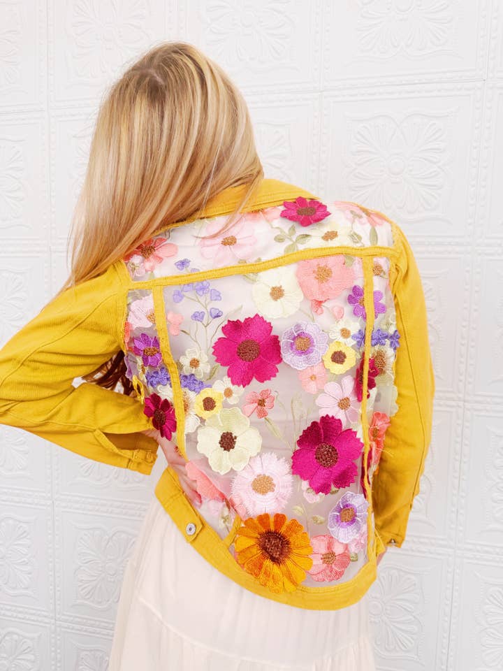 Veste en Jean Dentelle Nia pour la vente par River Rose