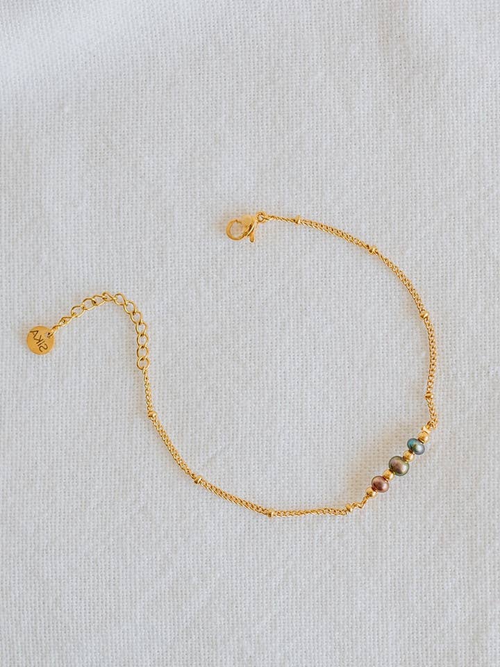 Bracelet Elsa - Perles d’eau douce grises pour la vente par SIKA BIJOUX