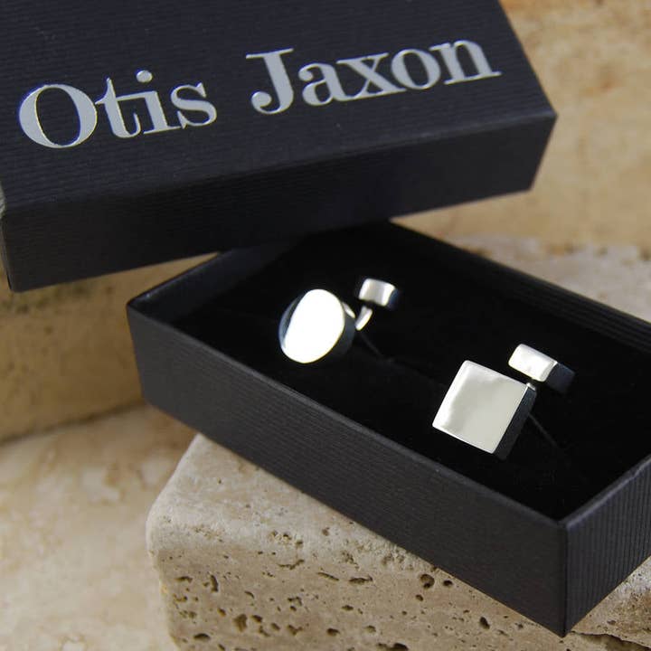 Otis Jaxon London – wholesale Cufflinks – Gold Infinity Knot Cufflinks4