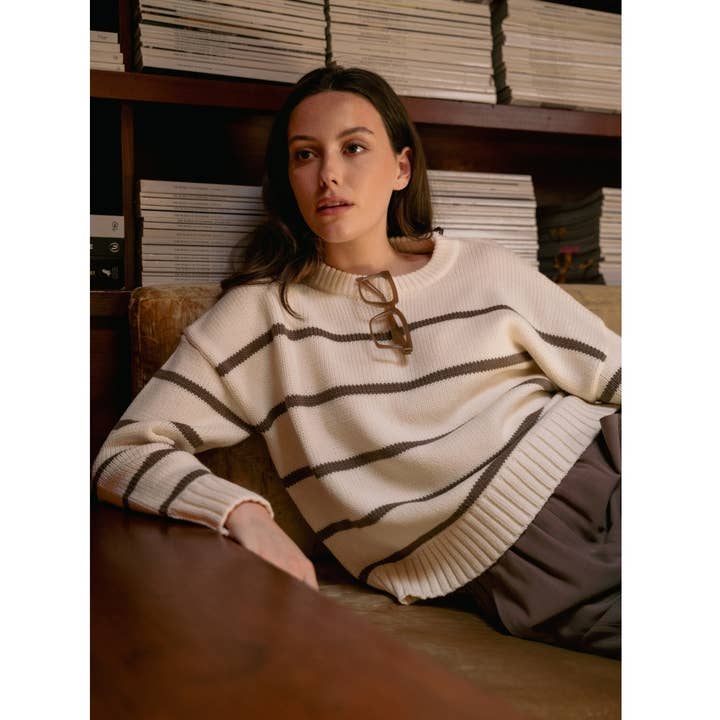 PULL À COL ROND RAYÉ pour la vente par FUN2FUN