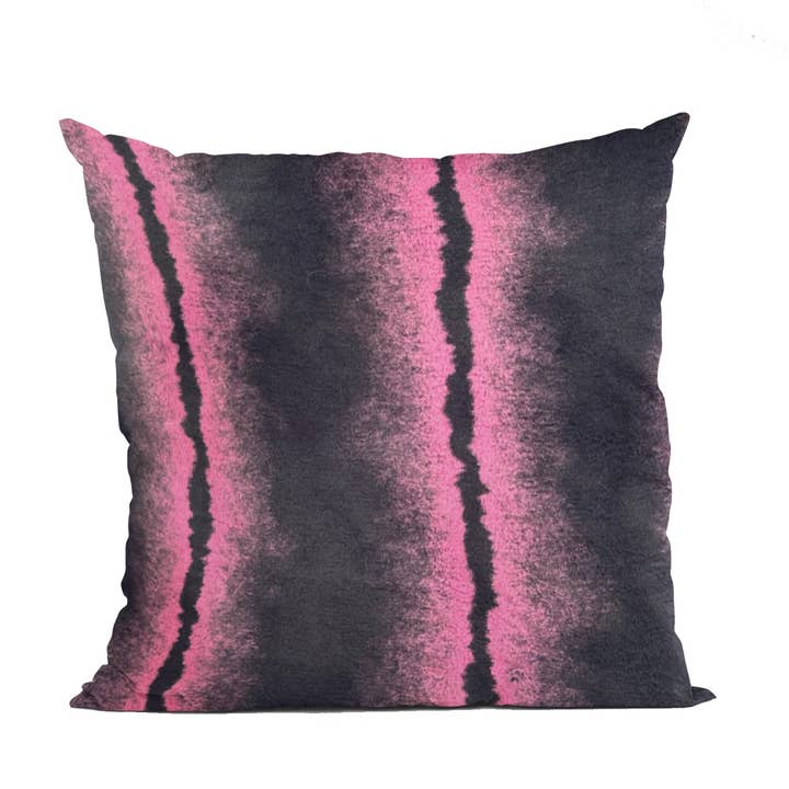 Plutus Fuchsia Black Fluffy Fields Djurfuskpäls Lyxig kudde för wholesale av Plutus Home Brands