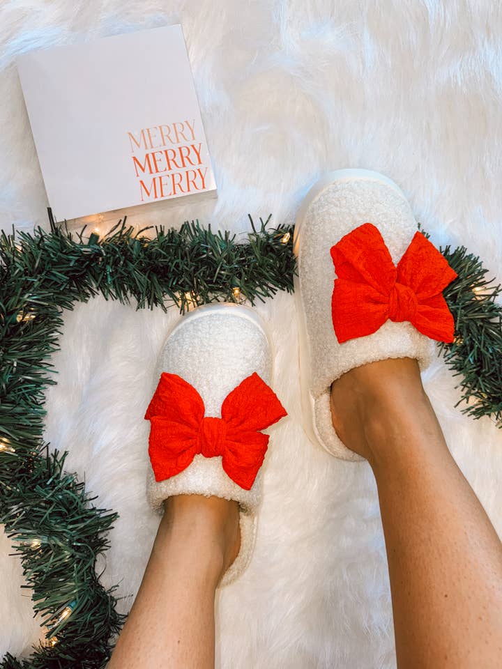Broke Babes Wholesale - Wholesale Slippers - Women's - Valentines bow slippers holiday platform slippersÂ