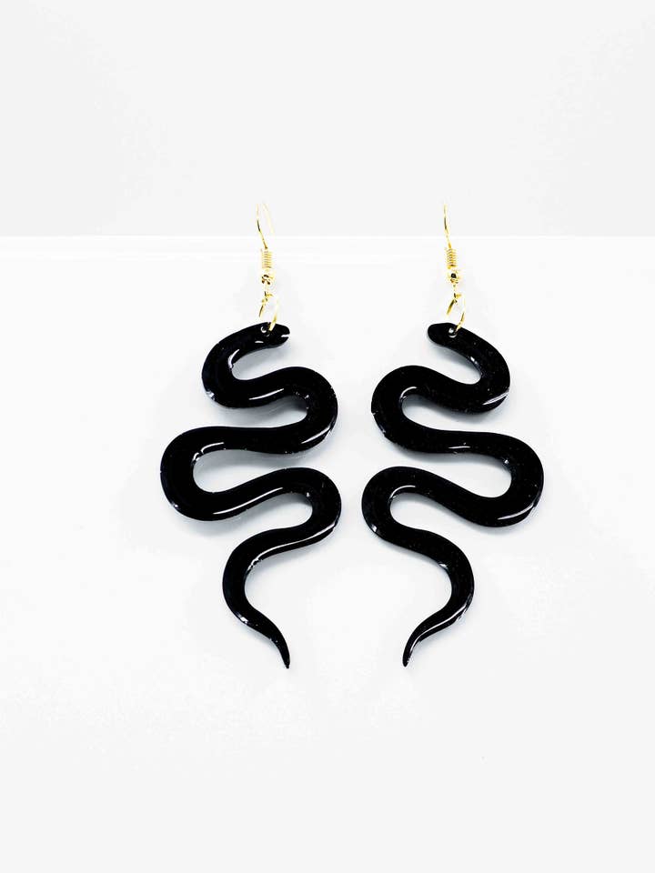 Encantador de serpientes en negro para venta al por mayor de West Moon Collective