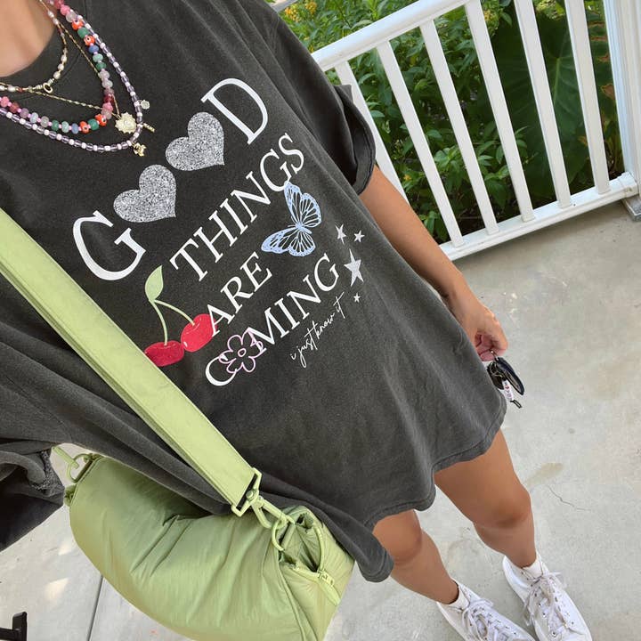 Heyluckyduck – wholesale T-shirt (graphic) – women's – Good Things Tee5