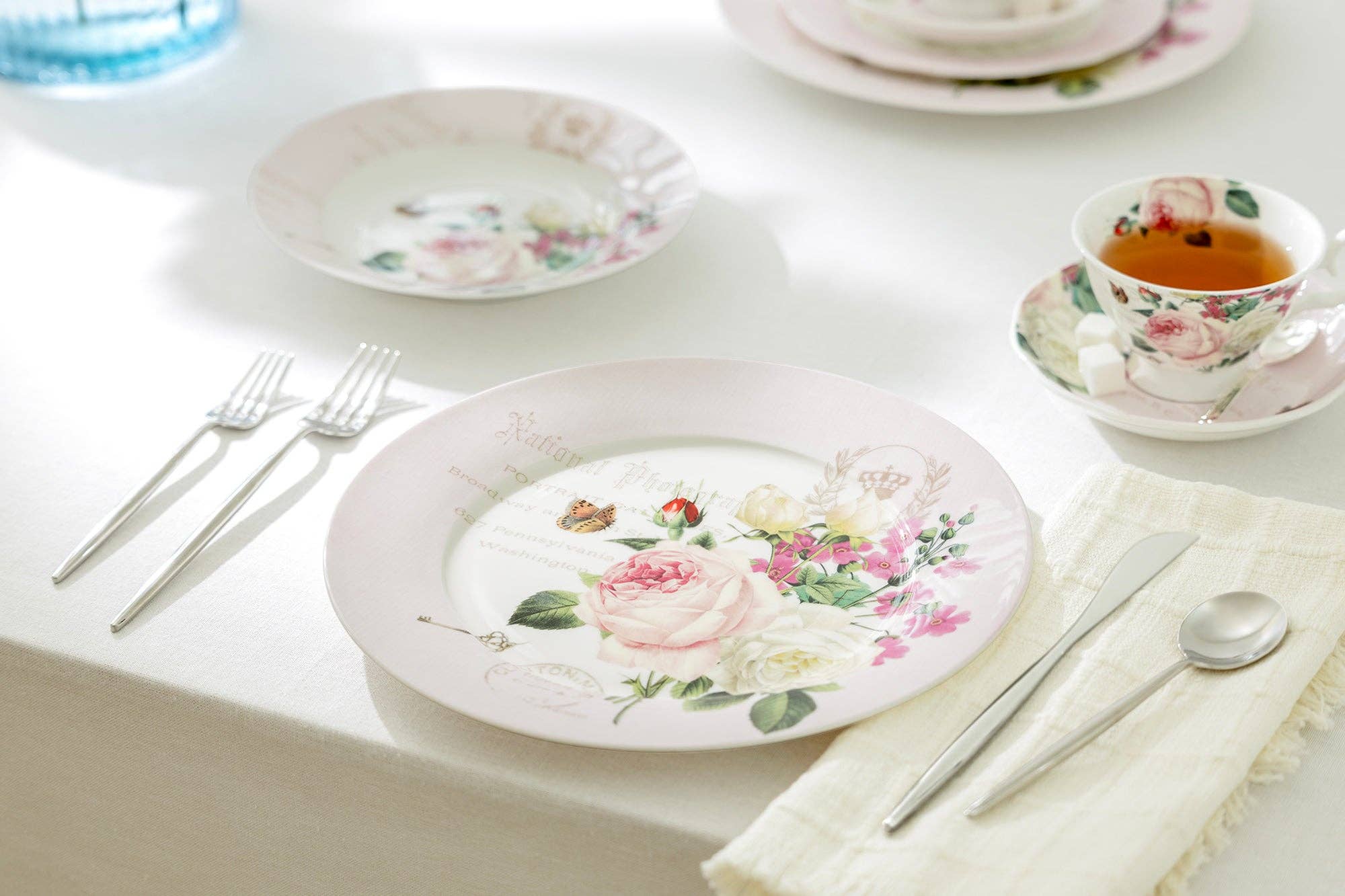 Wholesale Liz's Rose Garden Bone China Dinner Plate for your