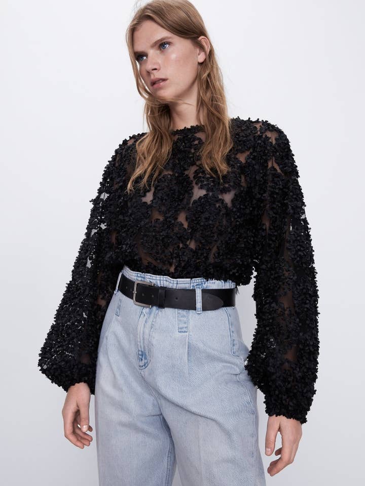 Blusa testurizzata a rosoni (S/M-M/L) - CK08022 per la vendita all'ingrosso da parte di CHOKLATE PARIS